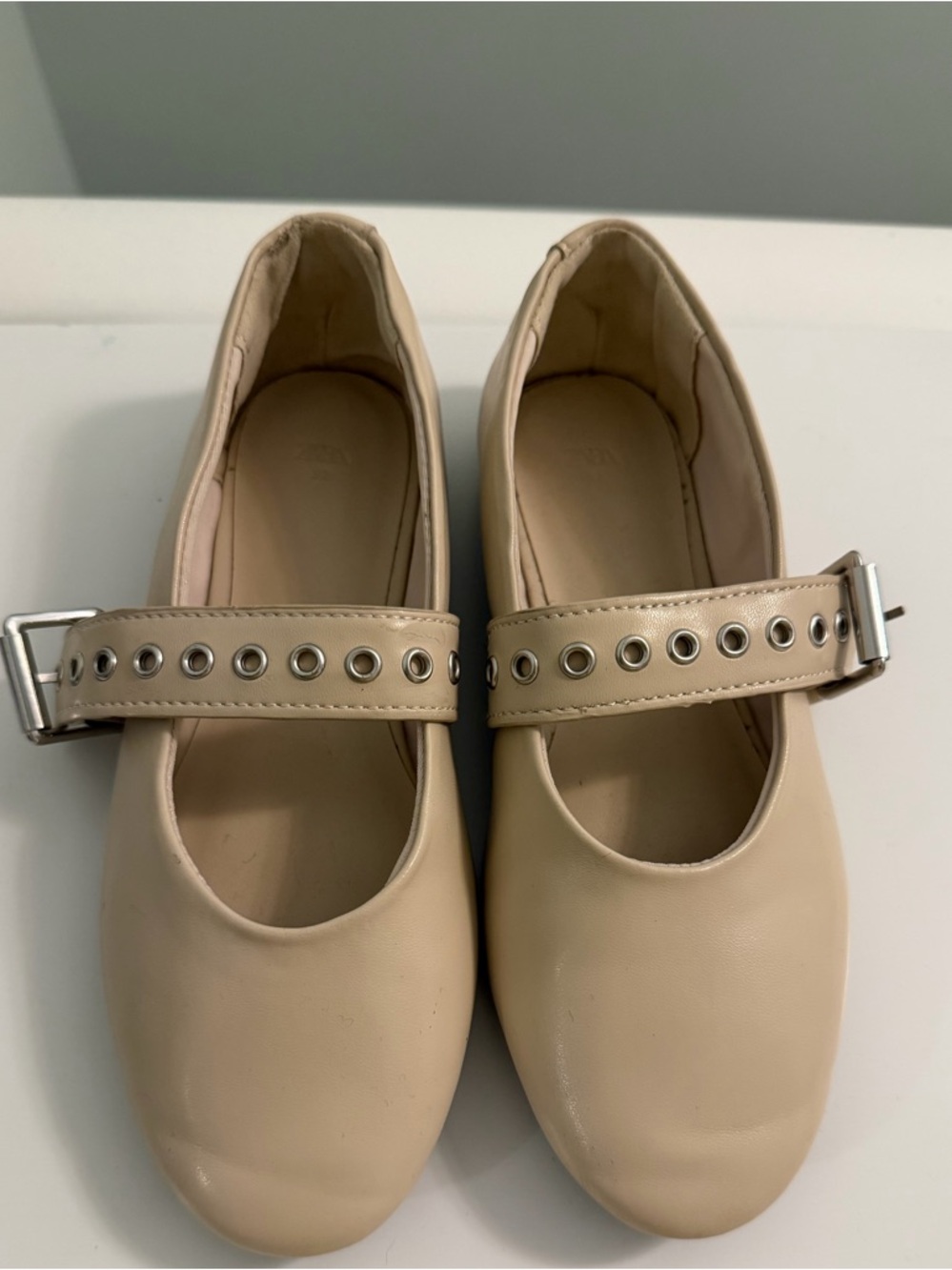 Zara Cream Mary Jane Shoes with Buckle Strap